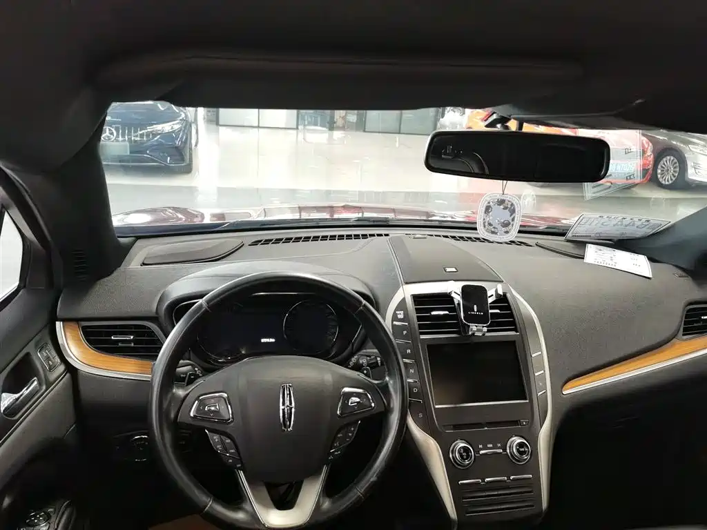 Lincoln MKC 2016 2014 2.0T 2WD Elegance Edition