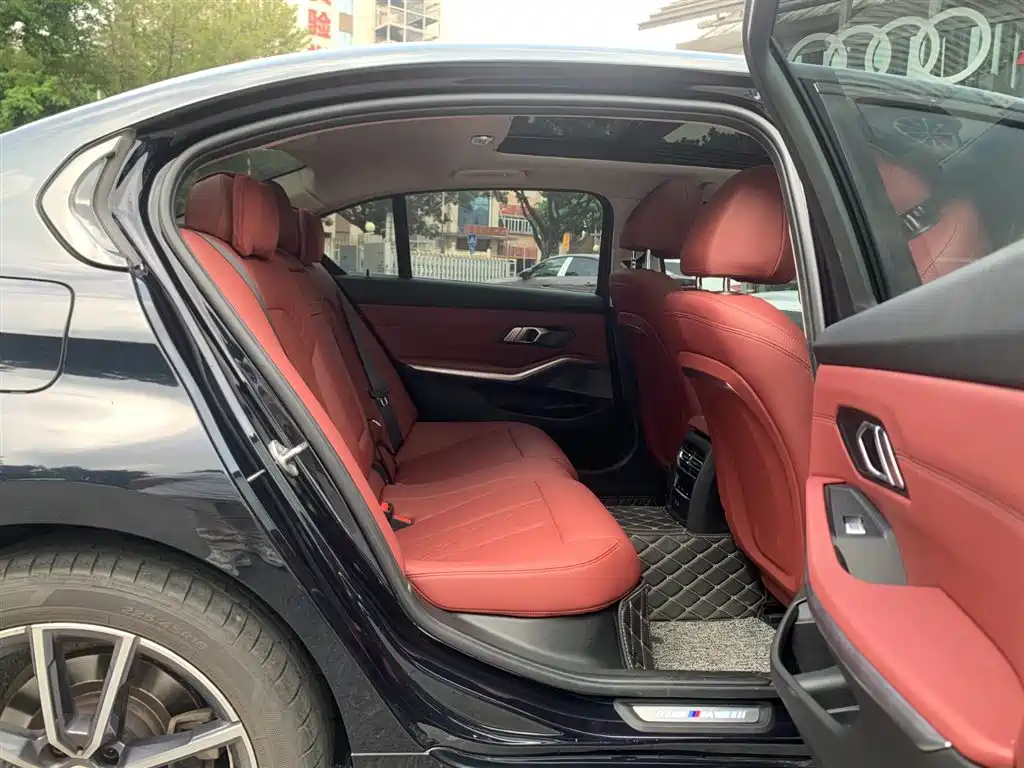 BMW 3 Series 2023 325Li M Sport Package фото 21