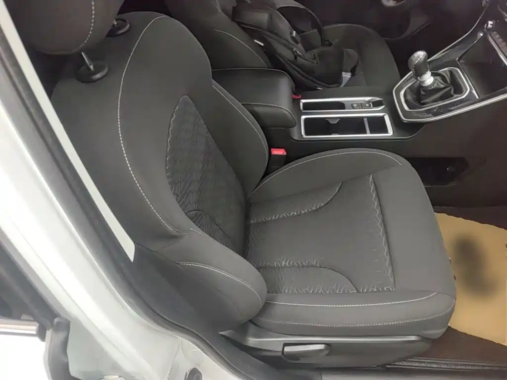 Haval M6 2023 2023 PLUS 1.5T Manual Elite Smart Connect
