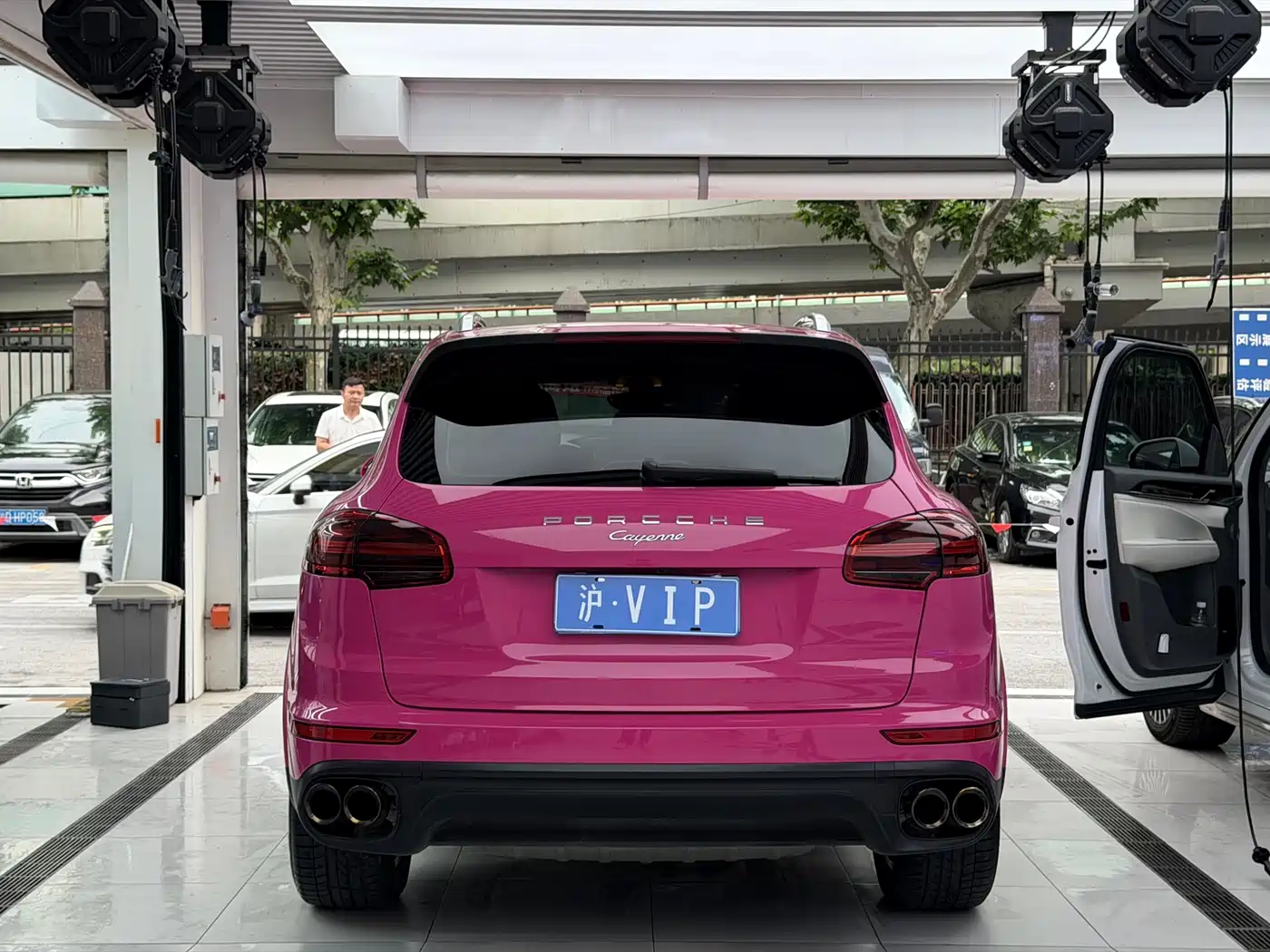 Porsche Cayenne 2016 Cayenne Platinum Edition 3.0T фото 5