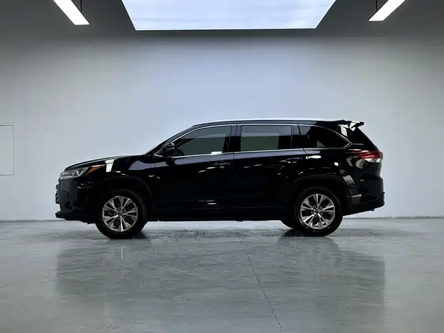 Toyota Highlander 2021 2.0T FWD Elite 5-Seater фото 9