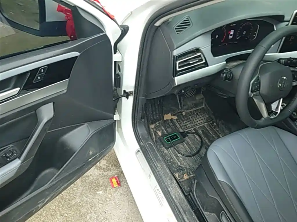 Volkswagen Lavida 2024 Model 1.5L Automatic Starlight 5 Million Edition фото 16