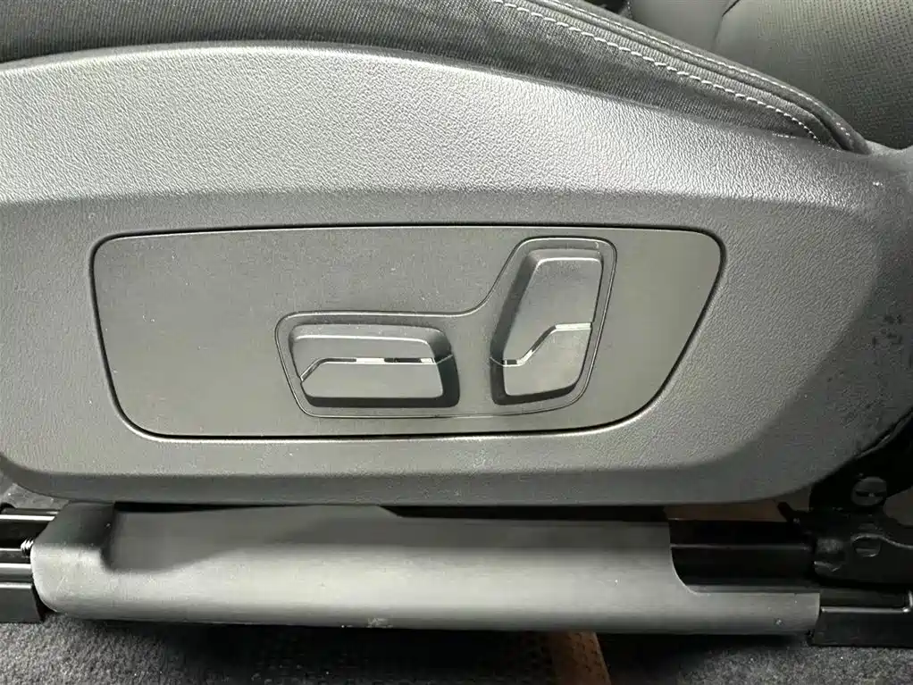 BMW X1 2023 sDrive20Li X Design Package фото 17
