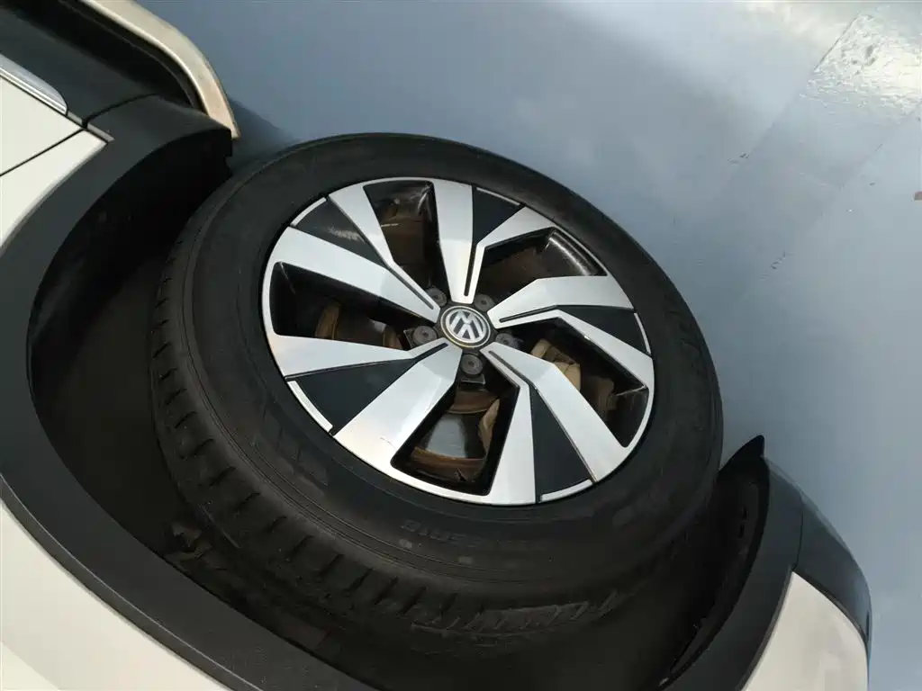 Volkswagen Tayron 2019 330TSI 2WD Luxury China VI фото 25