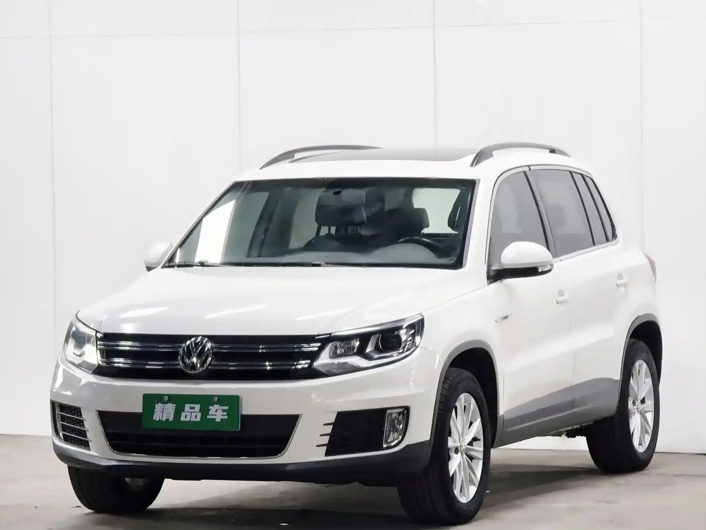 Volkswagen Tiguan 2016 Model 300TSI Automatic 4WD Trend Vision Edition