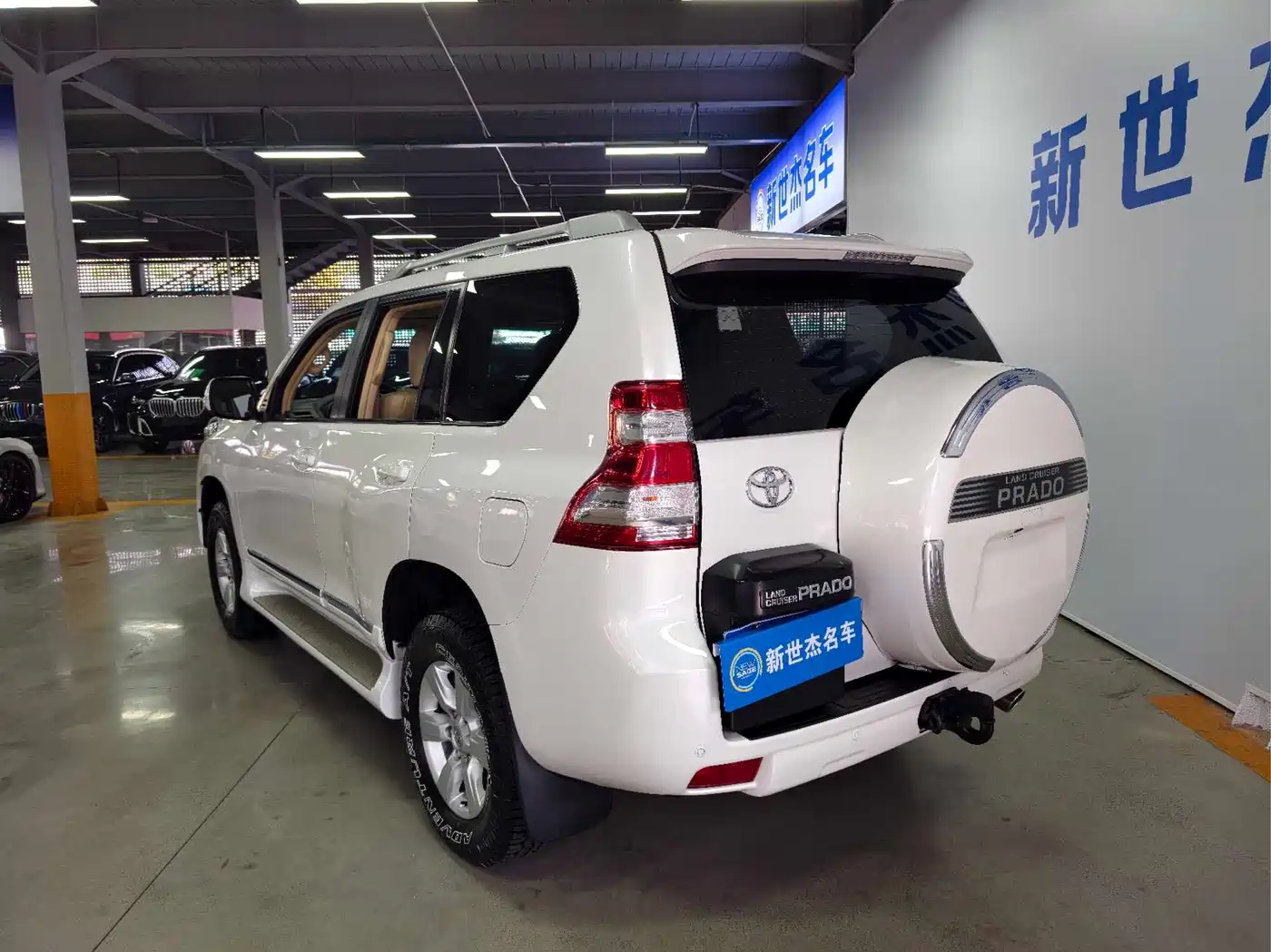 Toyota Prado (Import) 2014 2.7L Automatic Standard Edition фото 11