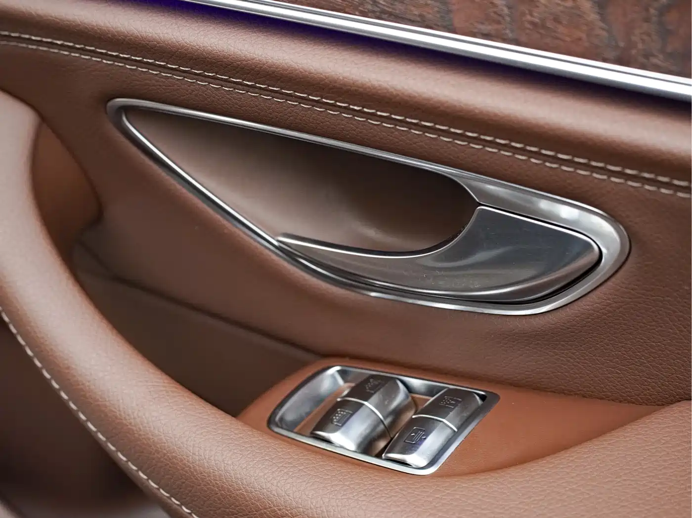 Mercedes-Benz E-Class 2020 Facelift E 300 L Exclusive фото 15