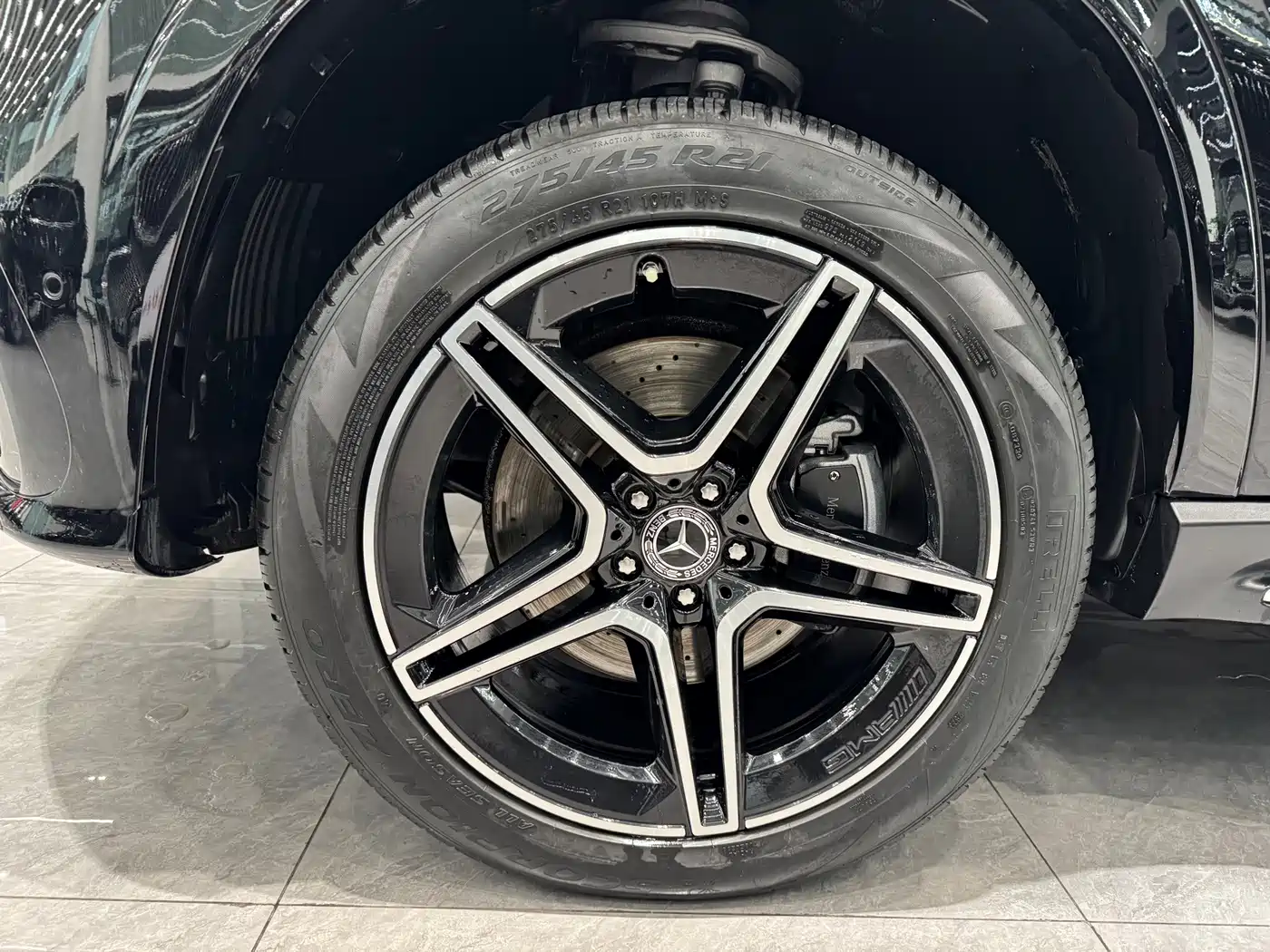 Mercedes-Benz GLS 2023