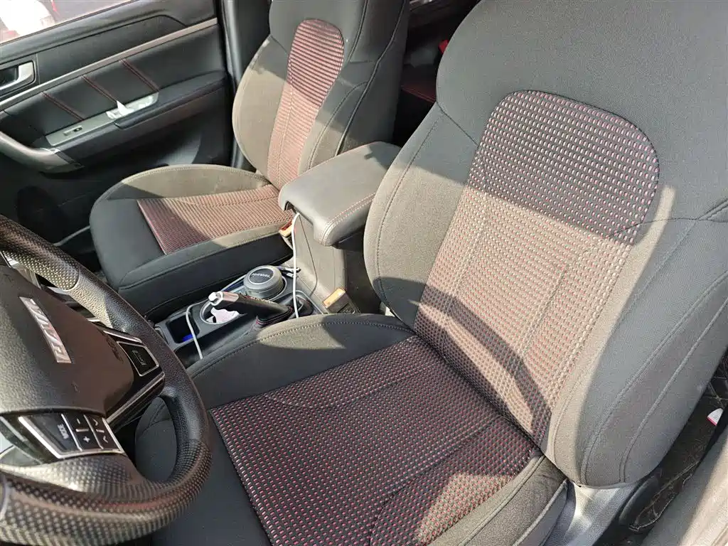 Haval M6 2017 1.5T Automatic 2WD Urban фото 8