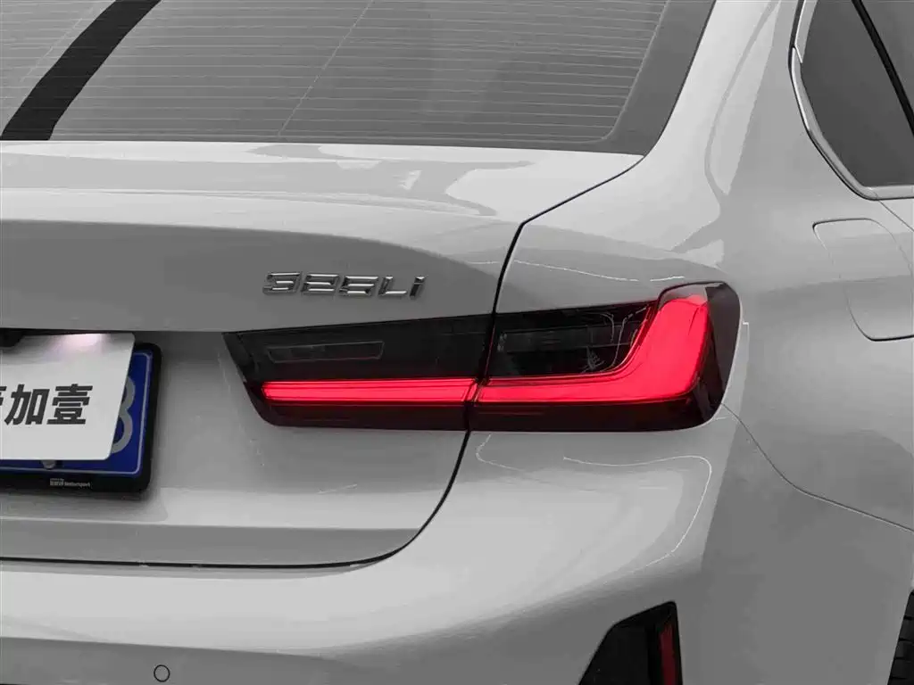 BMW 3 Series 2025 325Li M Sport Package фото 16