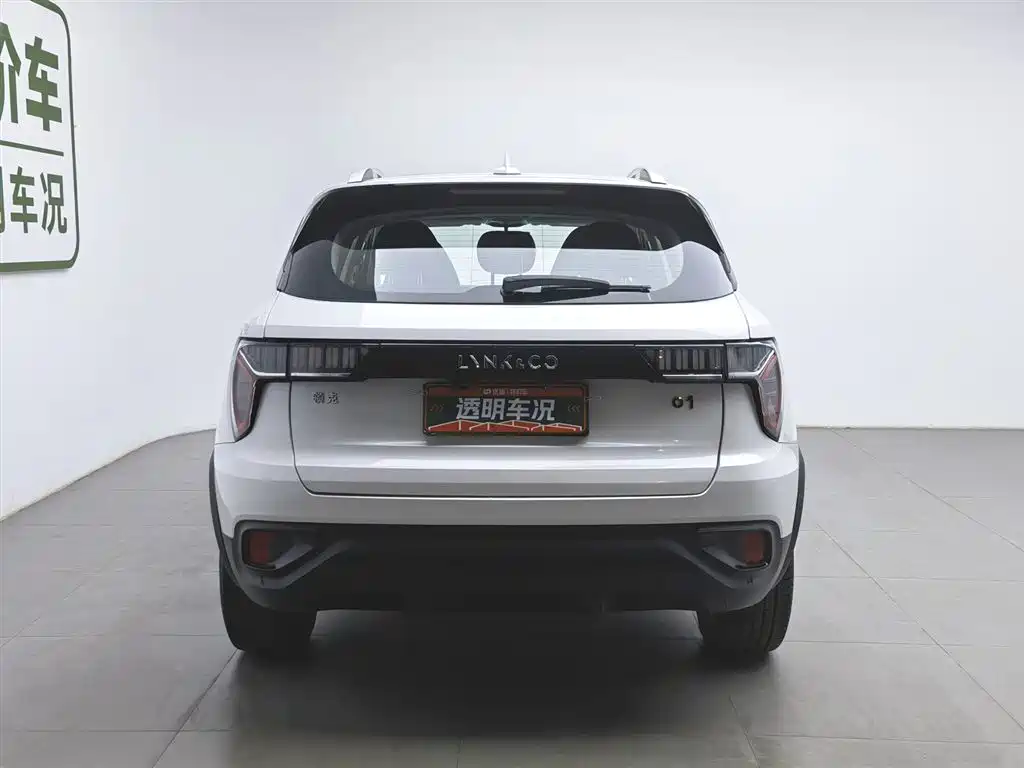 Lynk & Co 01 2019 2.0T 2WD Pure Version China VI фото 4