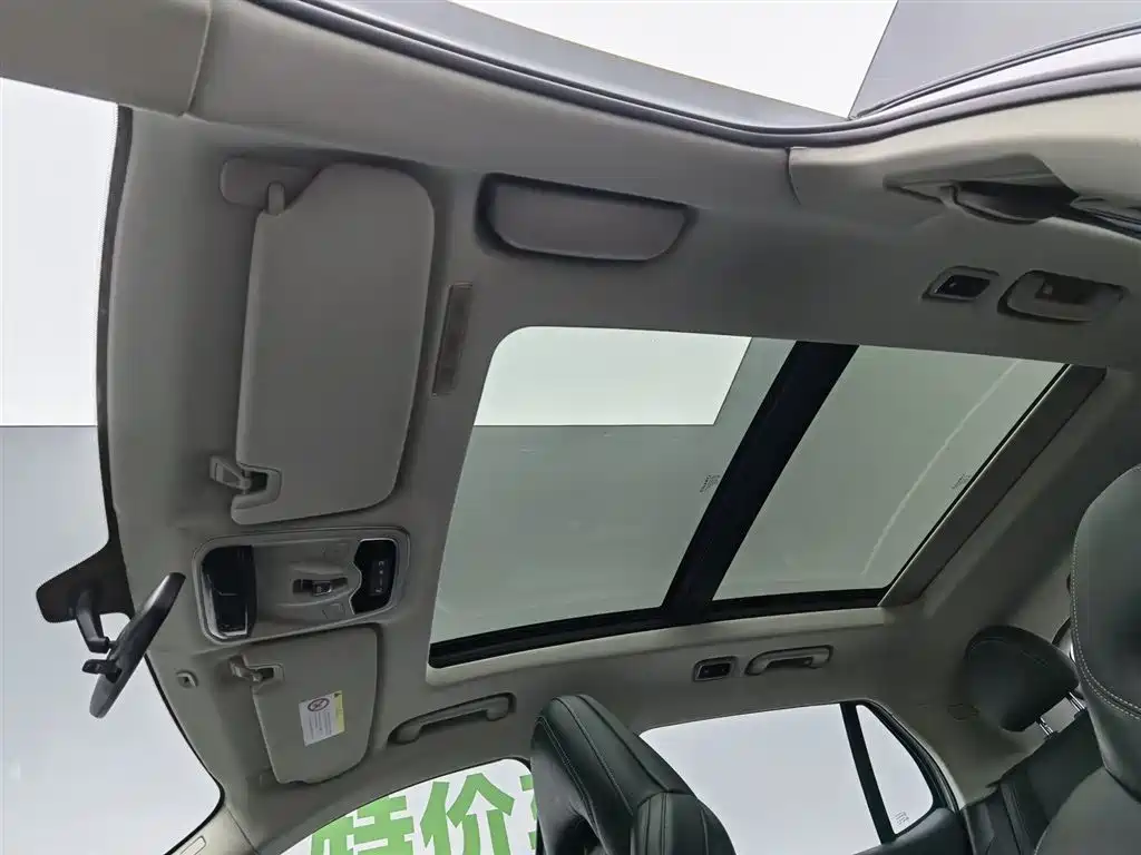 Lynk & Co 01 2019 2.0T 2WD Pure Version China VI фото 14