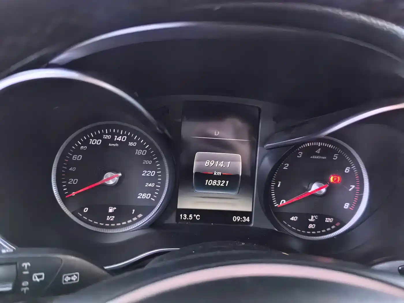 Mercedes-Benz GLC 2017 GLC 260 4MATIC Luxury фото 10