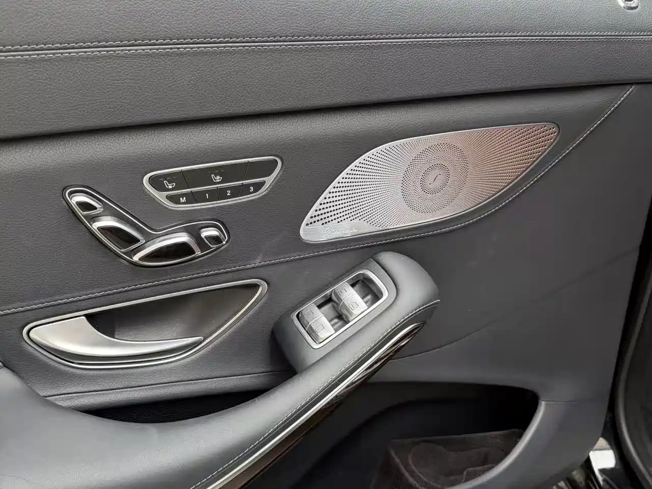 Mercedes-Benz Maybach S-Class 2020 S 450 4MATIC Collector's Edition фото 8