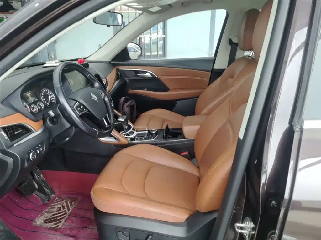 Borgward BX7 2018 2018 28T 2WD Quality Enjoy 5-Seater China V