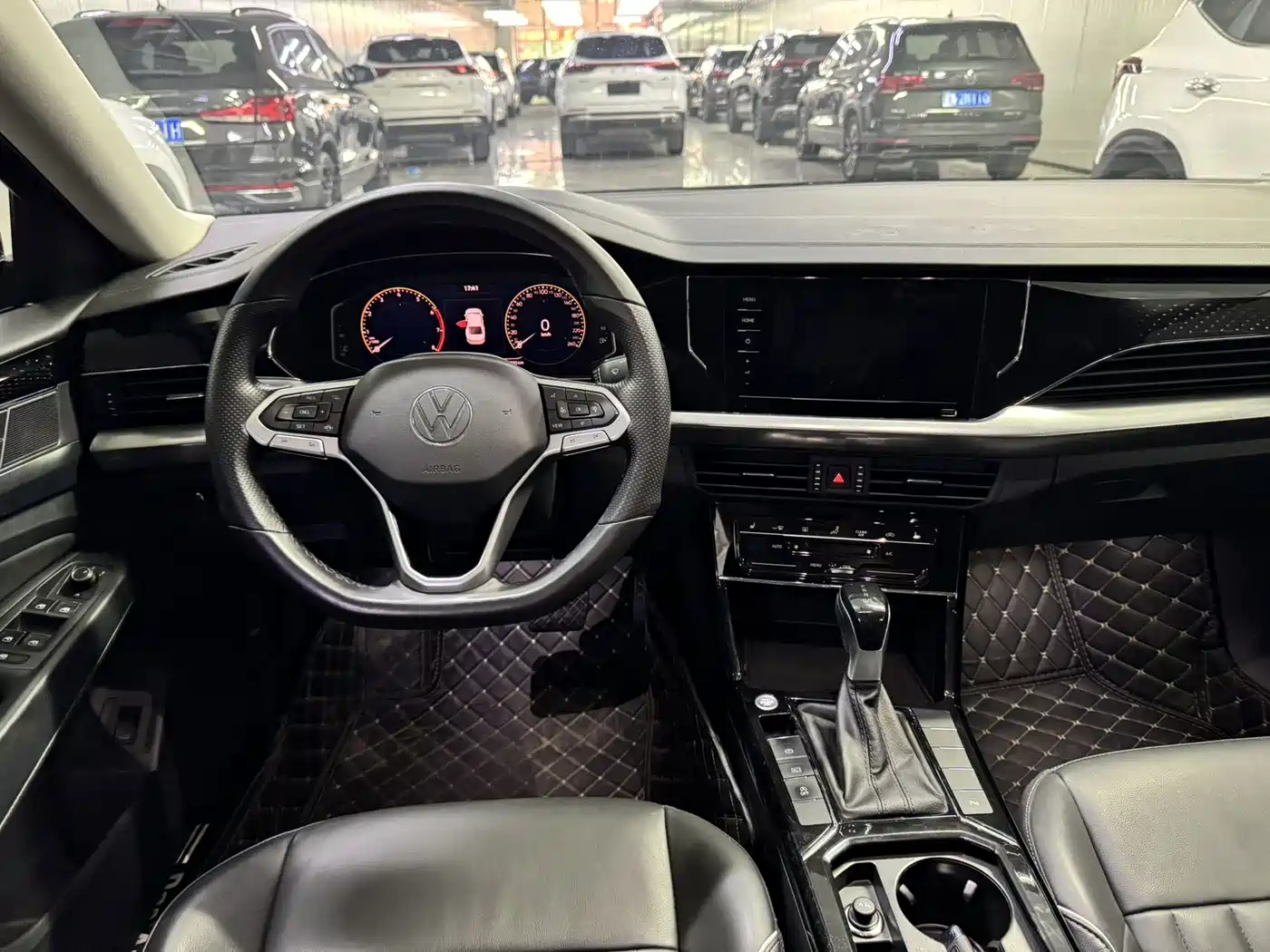 Volkswagen Passat 2022 280TSI Elite Edition фото 5