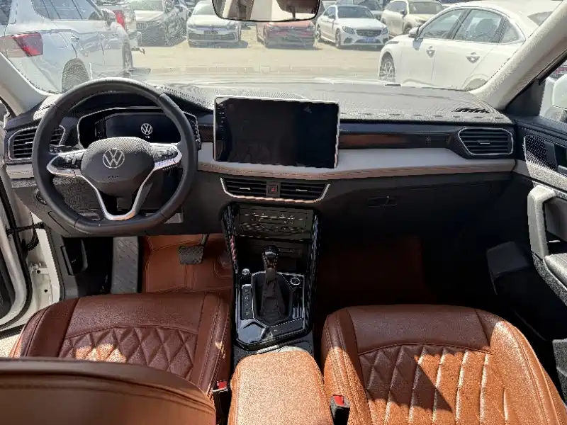 Volkswagen Tayron 2022 280TSI 2WD Luxury Smart Connect Edition фото 7