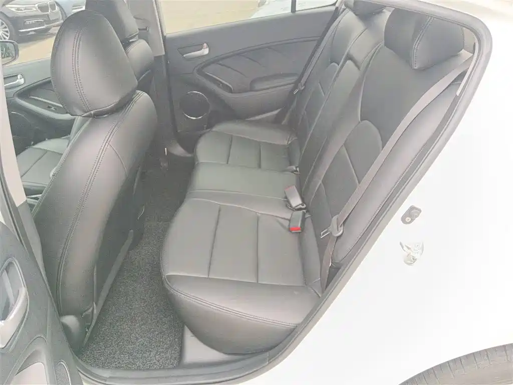 Kia K3 2015 1.6L Automatic GLS фото 17