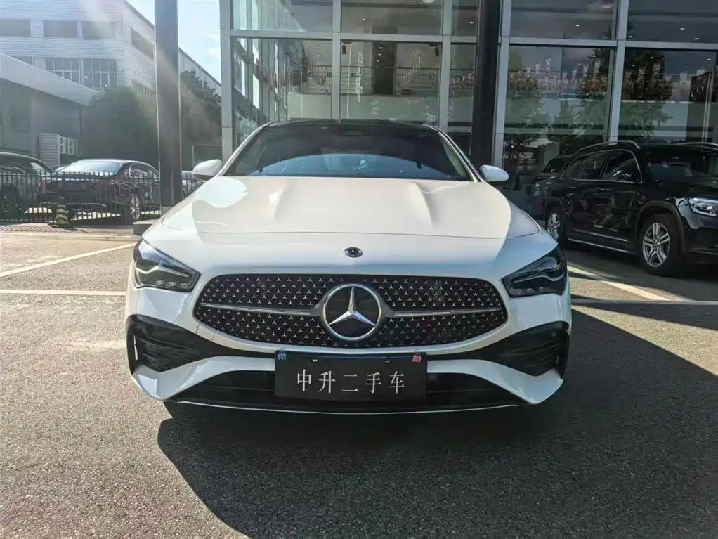 Mercedes-Benz CLA (Import) 2024 CLA 200 фото 2
