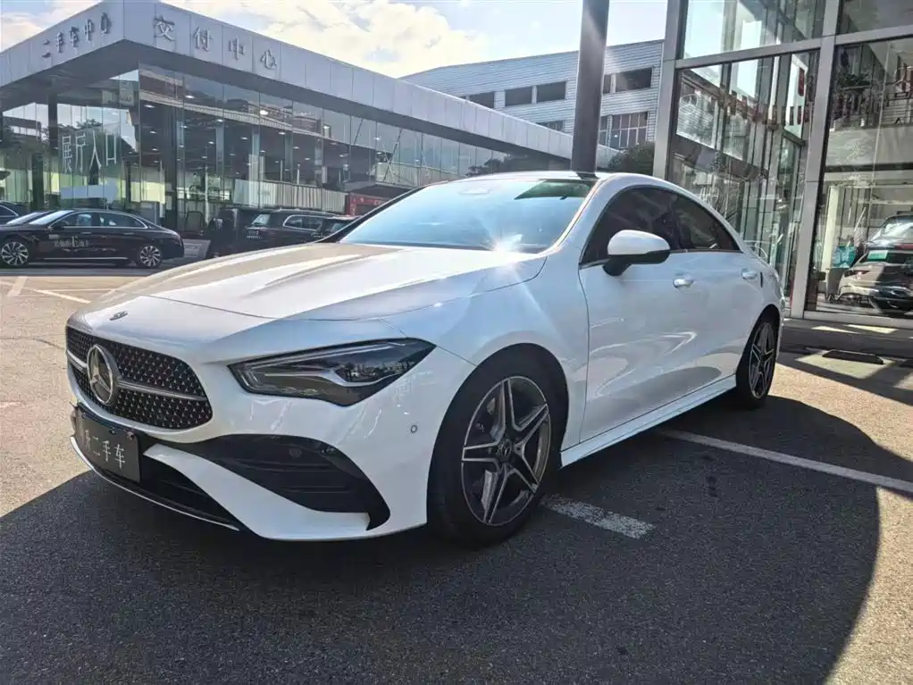 Mercedes-Benz CLA (Import) 2024 CLA 200 фото 3