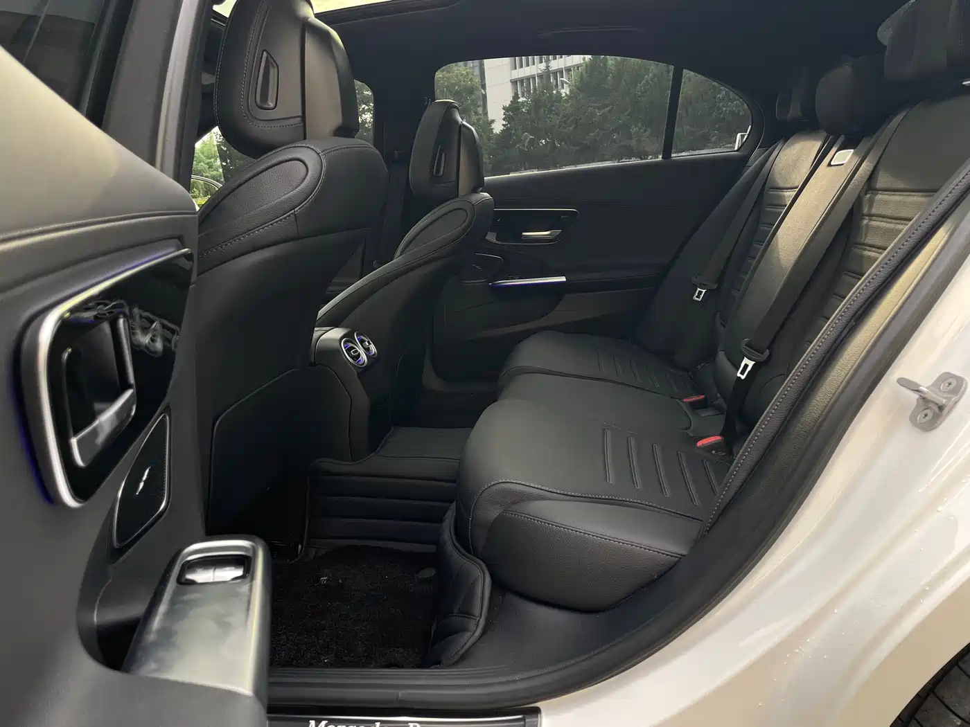 Mercedes-Benz C-Class 2025 C 260 L Sport Edition фото 14