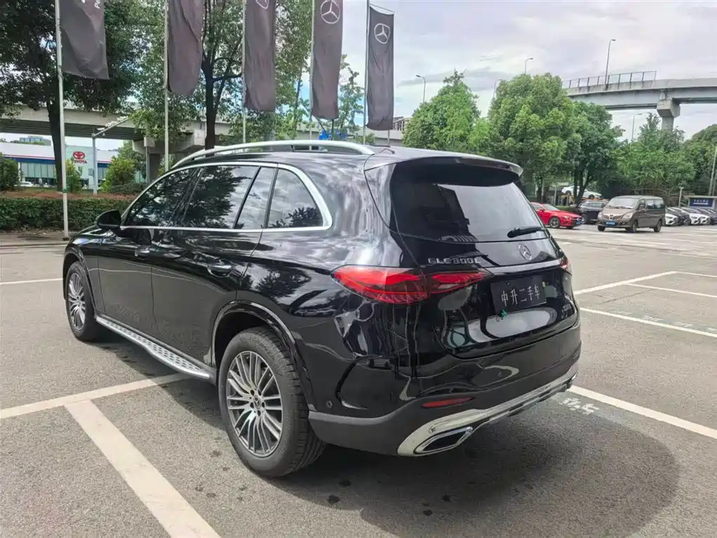 Mercedes-Benz GLC 2024 GLC 300 L 4MATIC Dynamic 5-seater фото 5