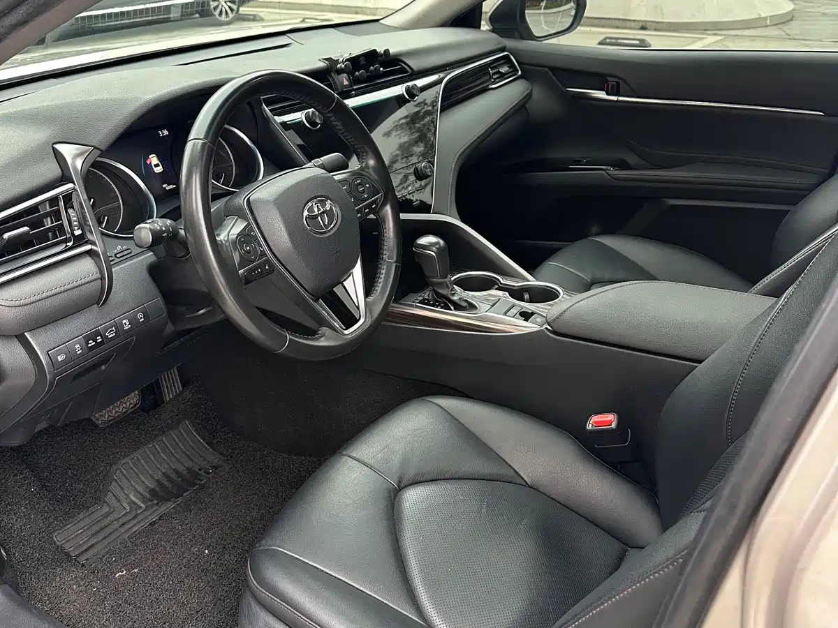 Toyota Camry 2019 2.0G Luxury (China V) фото 14