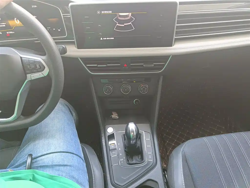 Volkswagen Tiguan L 2022 330TSI Automatic 2WD Comfort Edition фото 10
