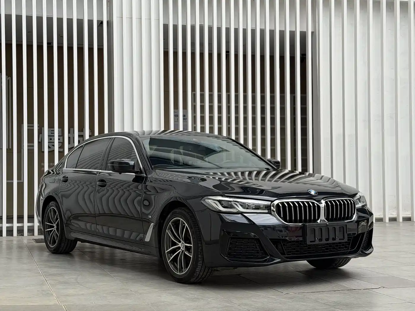 BMW 5 Series 2022 Facelift 525Li M Sport Package фото 2