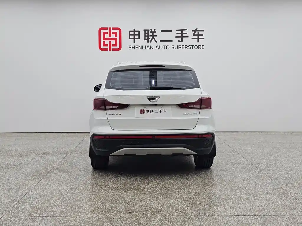 Photo 2 - Jetta VS5