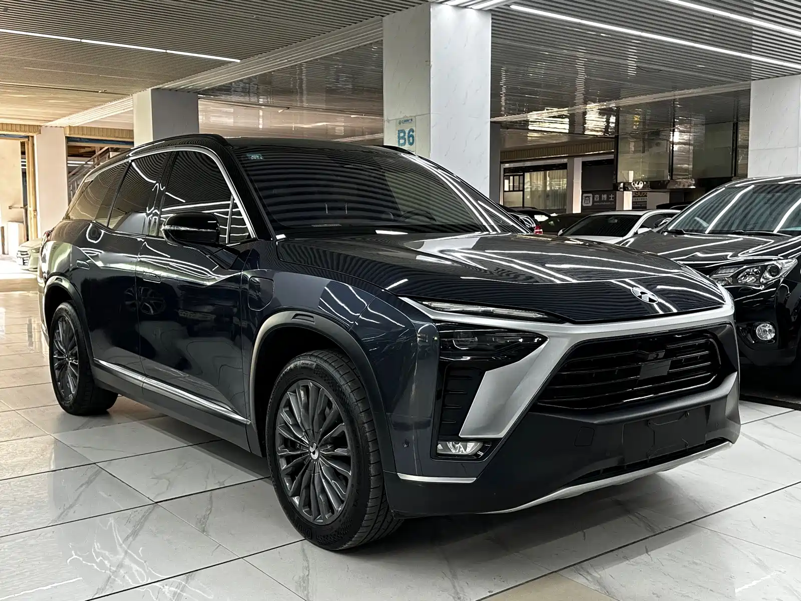 Фото 3 - NIO ES8