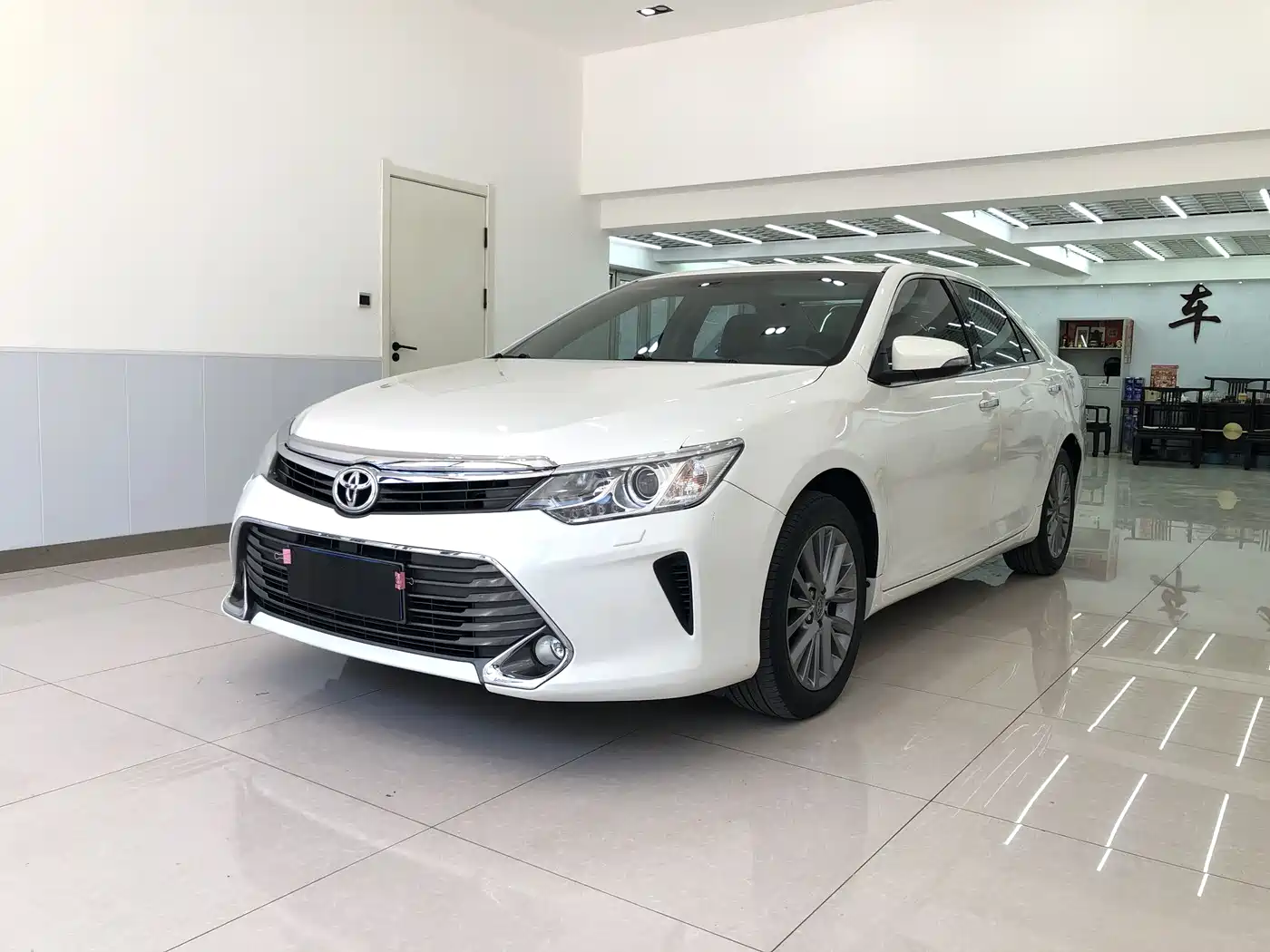 Toyota Camry 2015 2.5G Luxury Navigation Edition