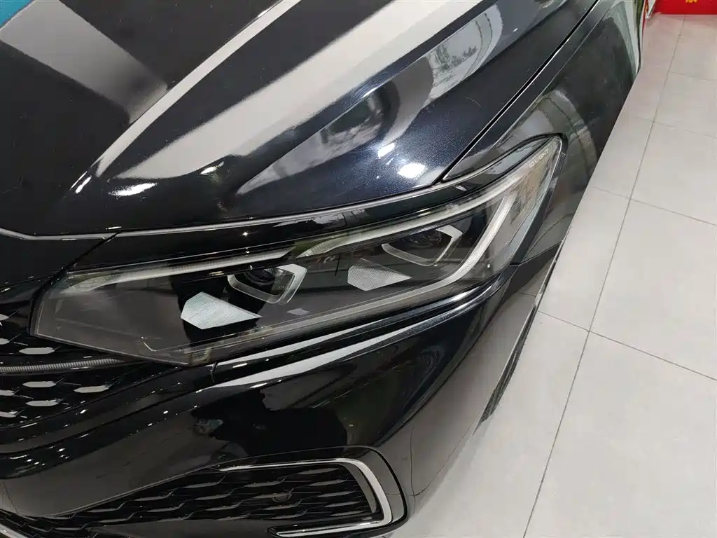 Volkswagen Passat 2023 Facelift 330TSI Starlight Luxury Edition фото 18