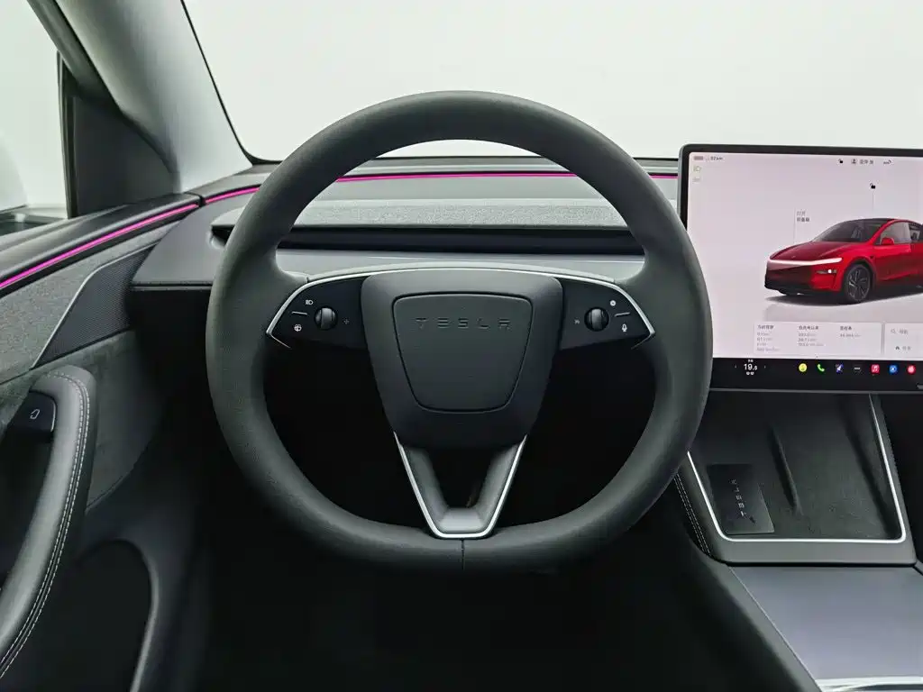Фото 11 - Tesla Model Y