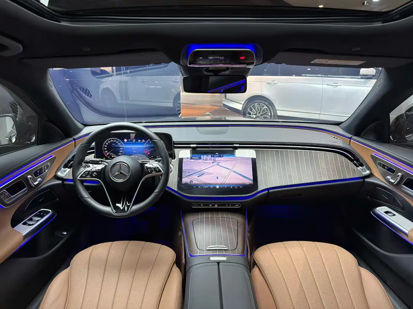 Mercedes-Benz E-Class 2024 E 300 L Fashion фото 4