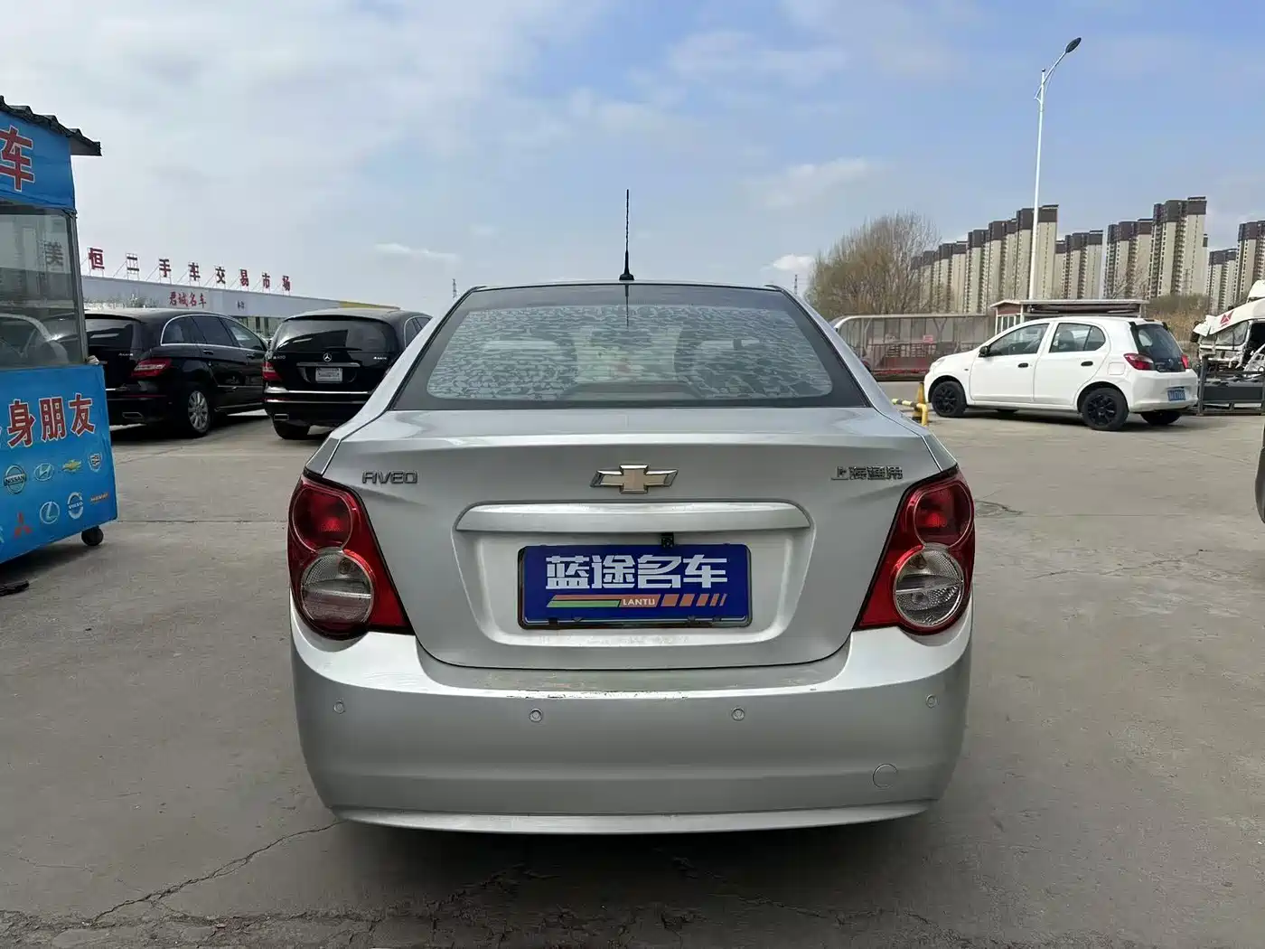 Chevrolet Aveo 2011 Sedan 1.4L MT SL фото 4