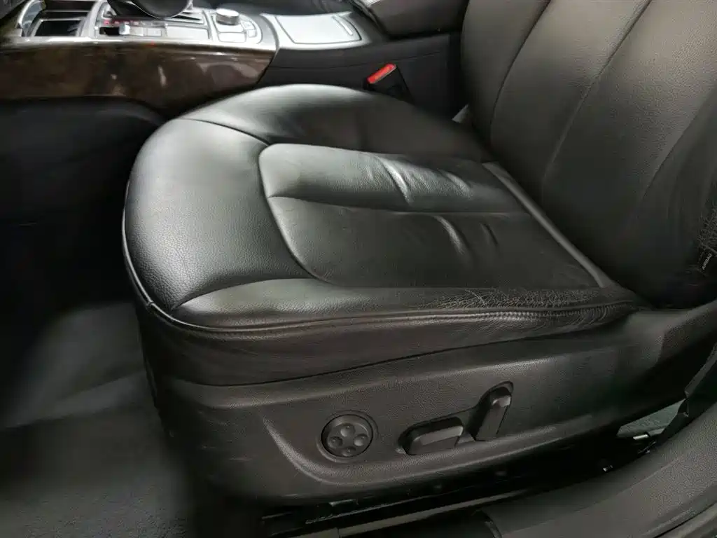 Audi A6L 2014 TFSI Standard фото 20