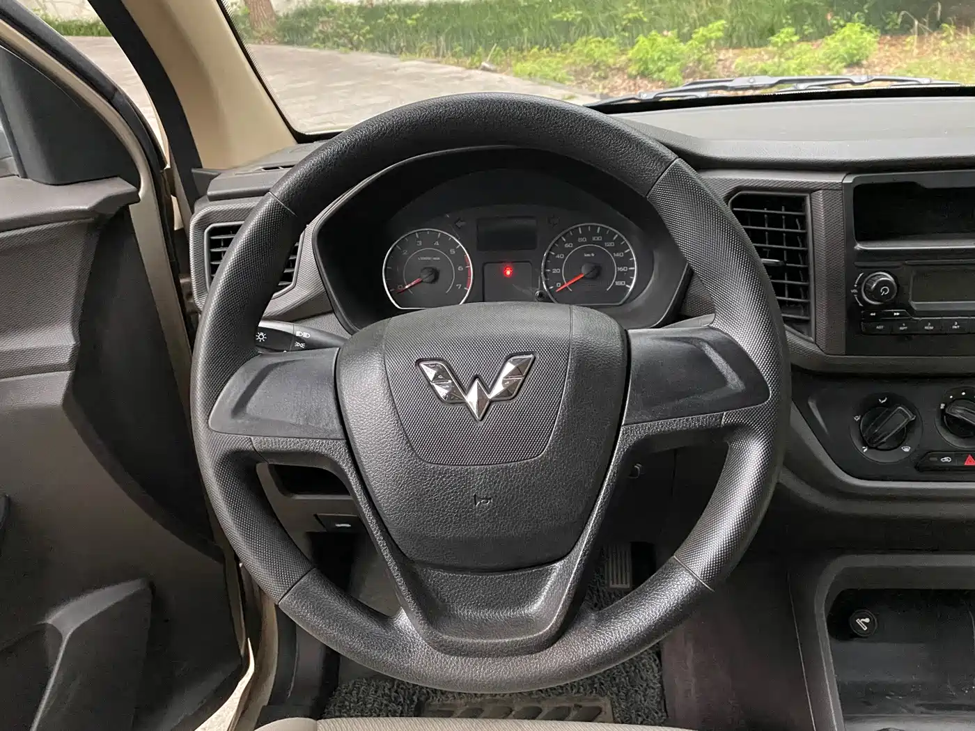 Фото 10 - Wuling Motors Wuling Hongguang V