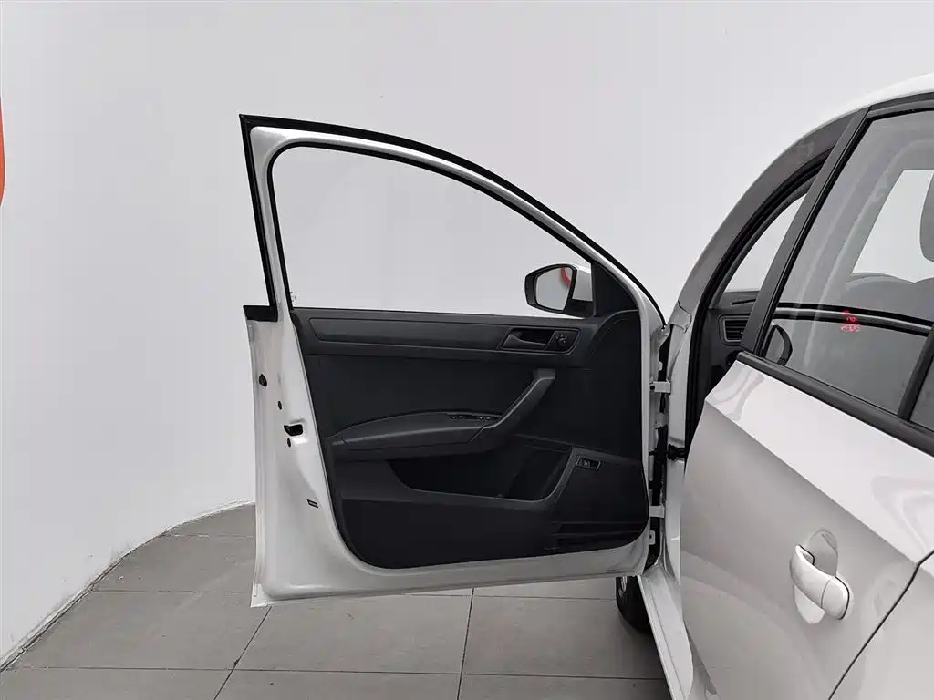 Volkswagen Santana 2021 1.5L Manual Trend Edition фото 8