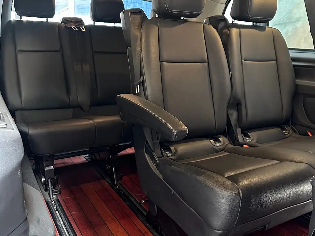 Mercedes-Benz Vito 2018 2.0T Business Edition China VI фото 9