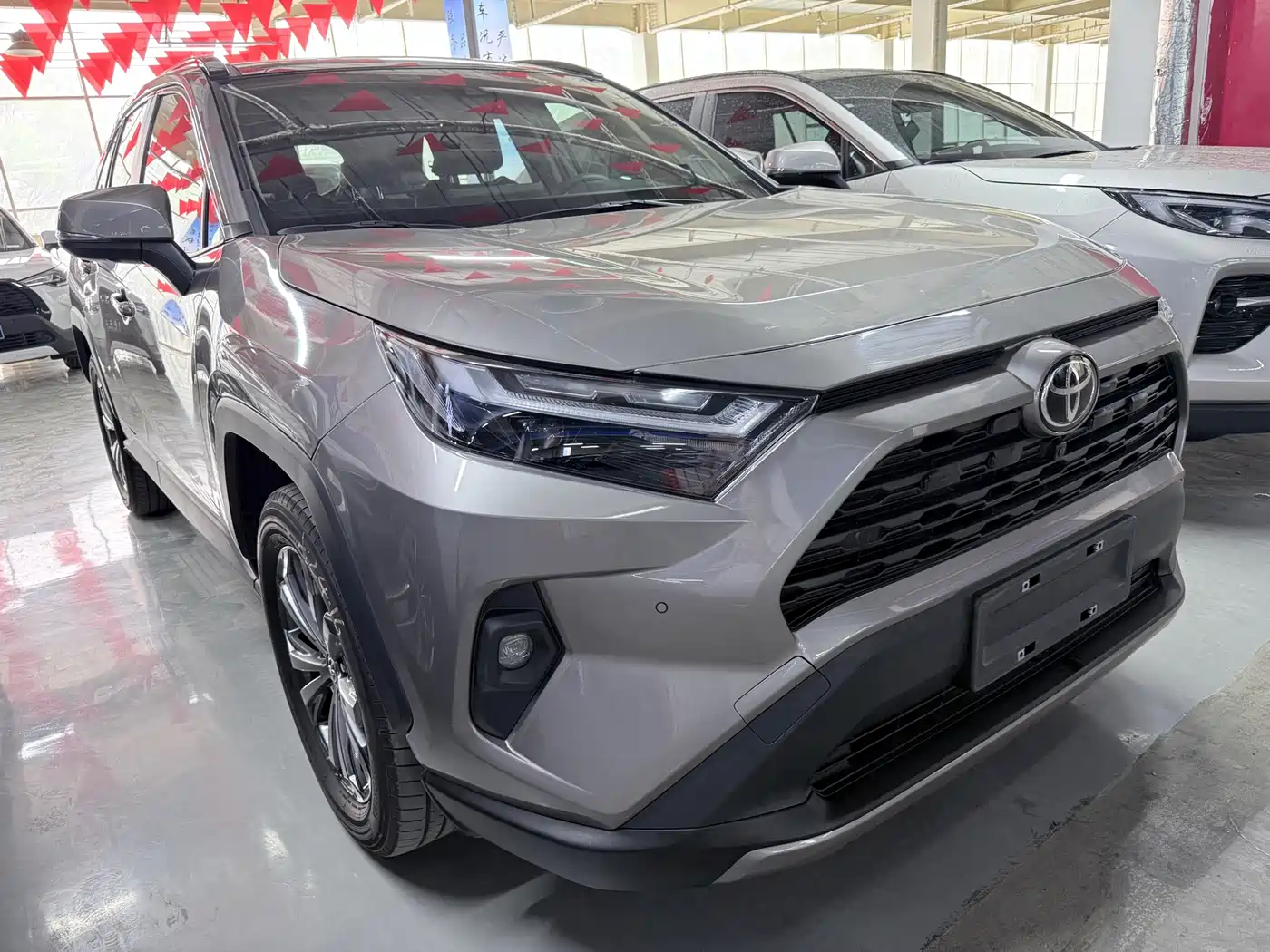 Toyota RAV4 Rongfang 2024 2.0L CVT FWD Style Plus Edition фото 3