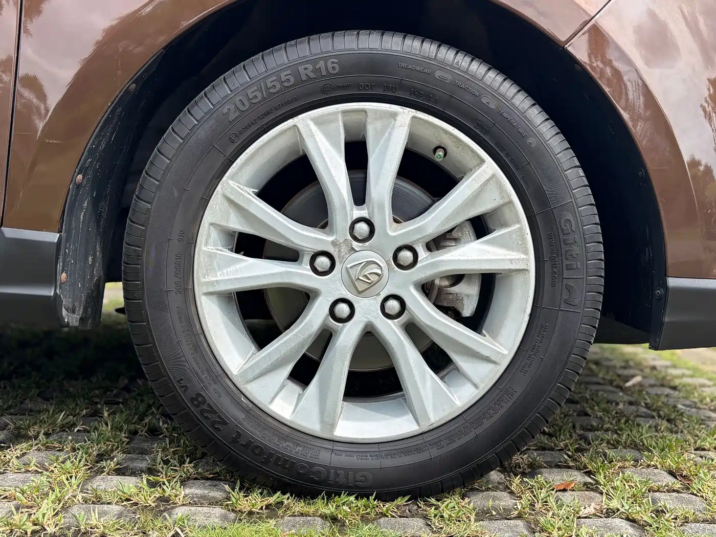 Photo 21 - Baojun 730