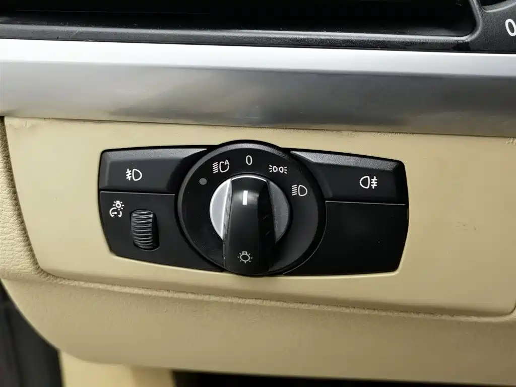 BMW X5 (Import) 2013 xDrive35i Leading фото 21