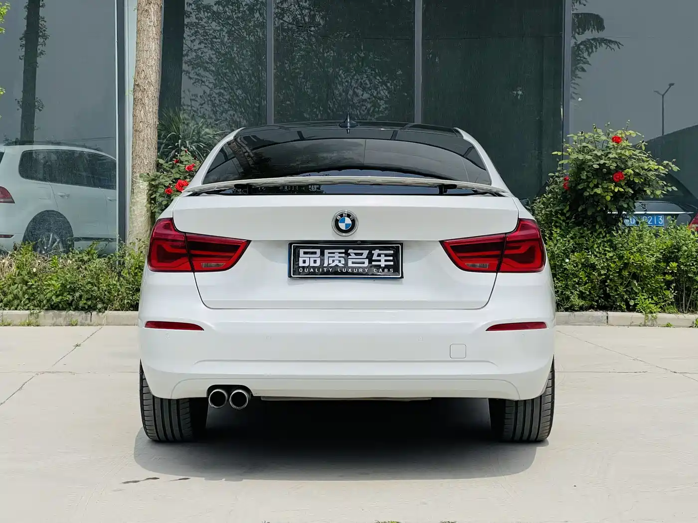 BMW 3 Series GT 2019 320i Fashion Model фото 16