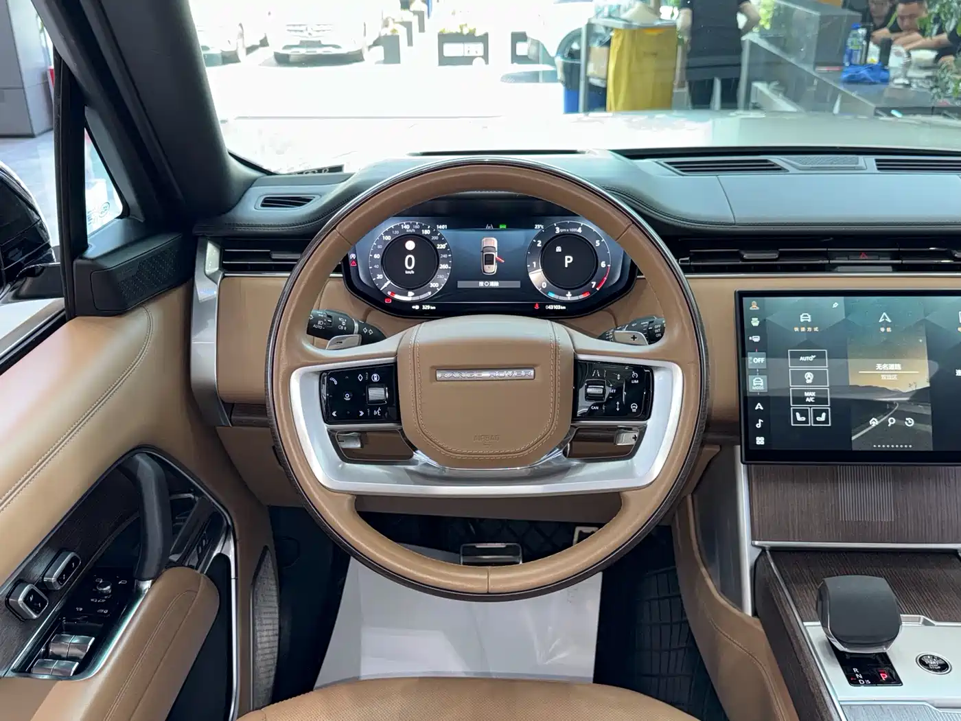 Land Rover Range Rover 2024 3.0 L6 400PS Exemplary Extended фото 4