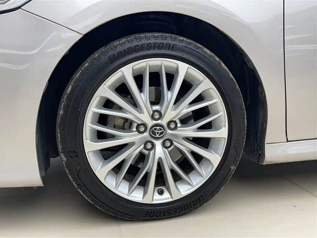 Toyota Camry 2019 2.5G Luxury Edition China VI фото 12