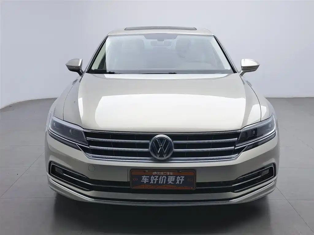 Volkswagen Phideon 2016 380TSI 2WD Prestige Edition фото 3