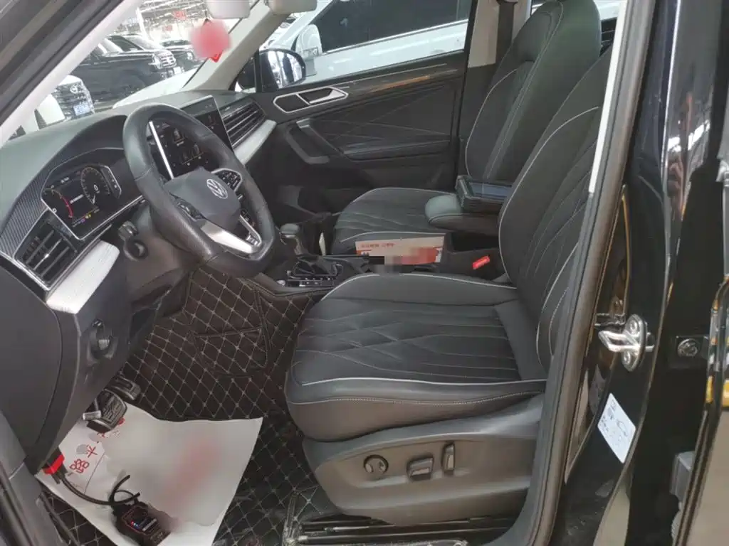 Volkswagen Tiguan L 2022 330TSI Auto 2WD R-Line Premium Edition фото 15