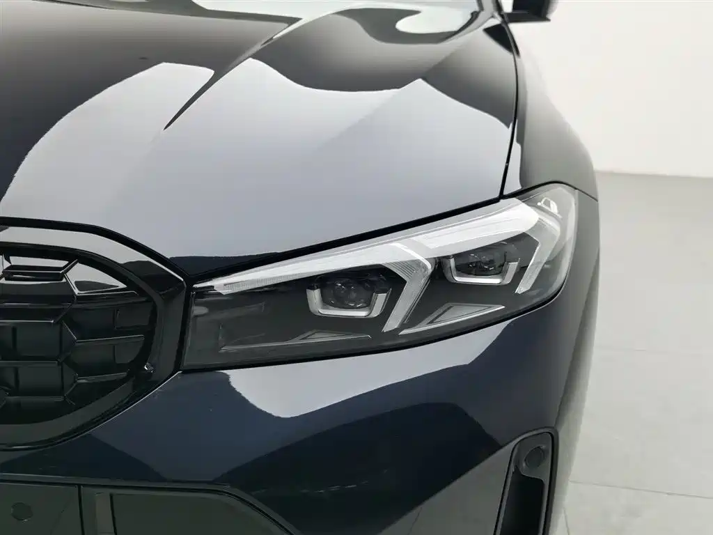BMW 3 Series 2024 325i M Sport Shadowline Package фото 7