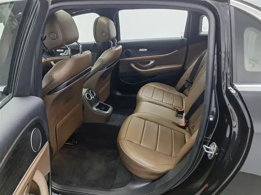 Mercedes-Benz E-Class 2021 Facelift E 300 L Sport Fashion фото 15